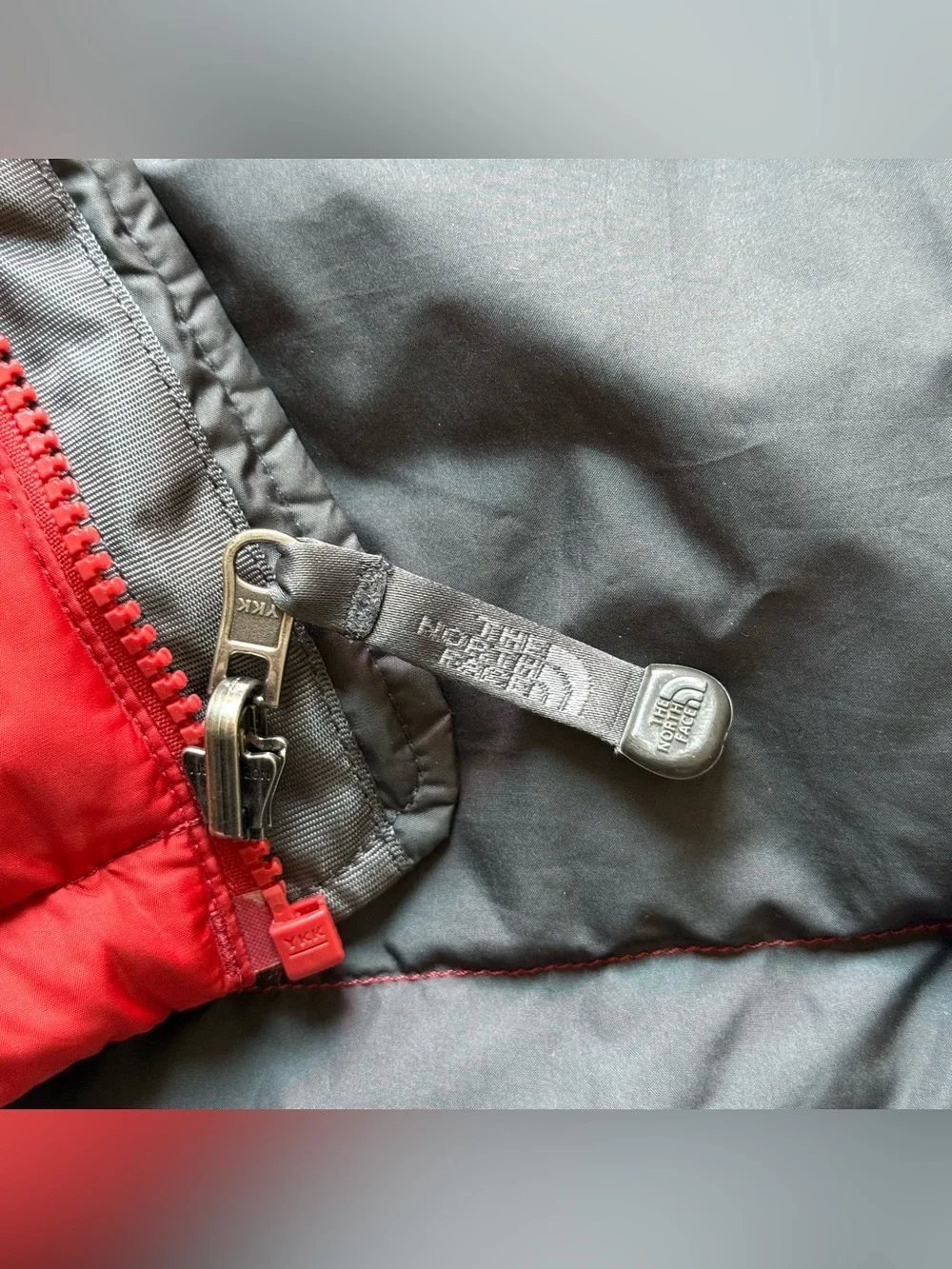 The North Face 550 red down puffer zip up jacket XL winter coat